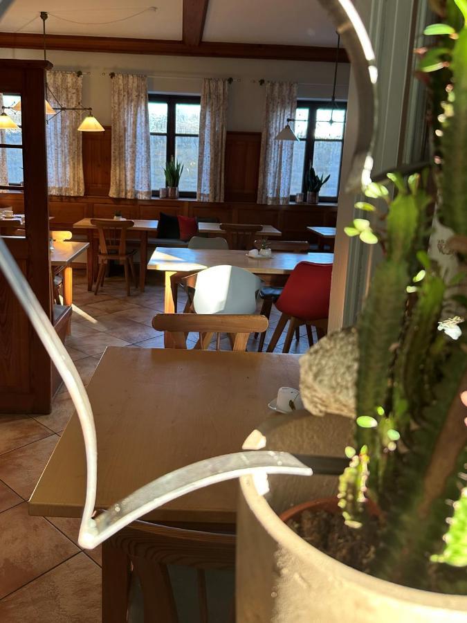 איפהופן Weingut Gaestehaus Weigand מראה חיצוני תמונה